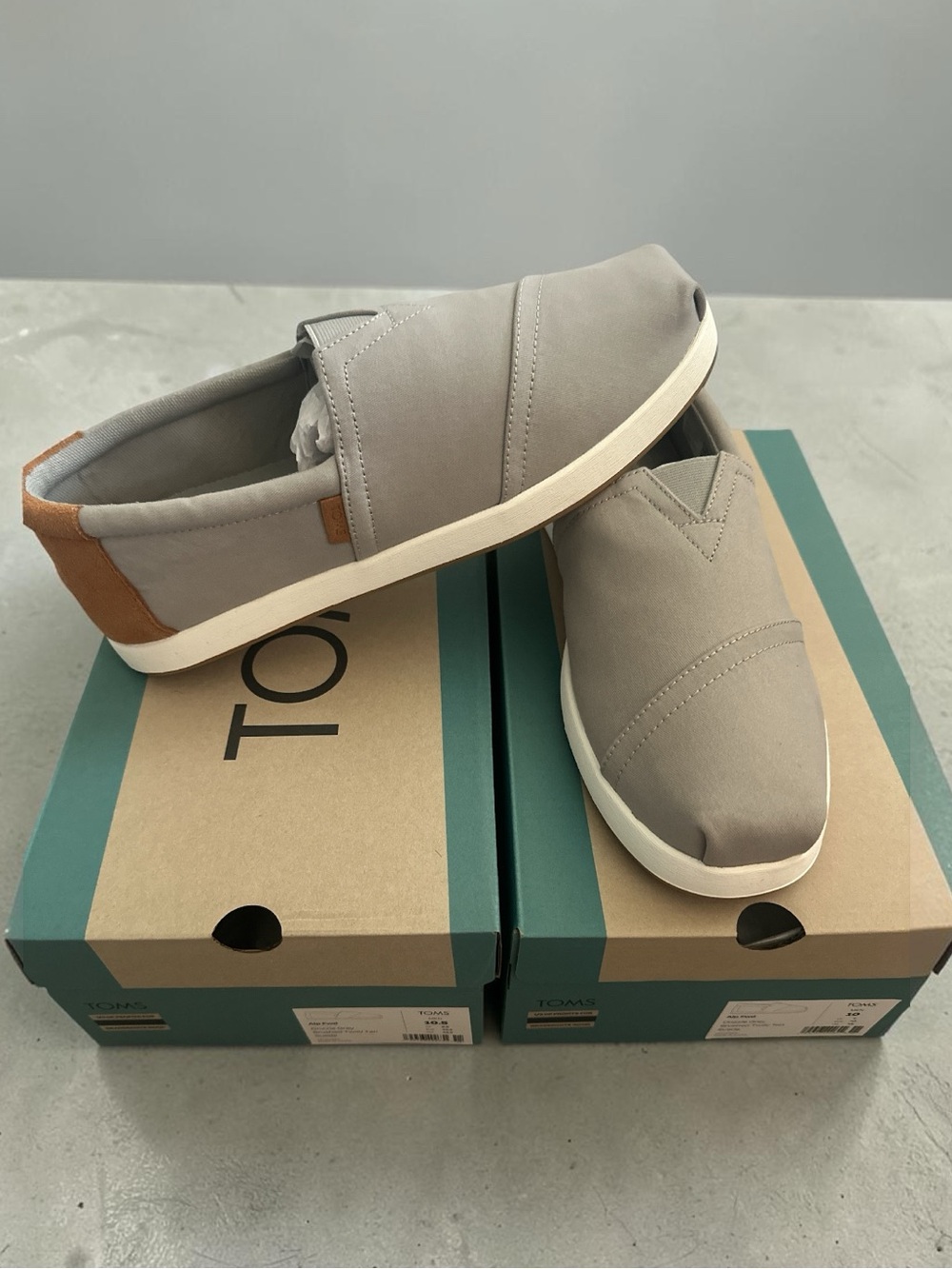 TOMS Alp Fwd dazzle grey brushed twill w/tan suede NWT NIB SIZES 10 & 10.5